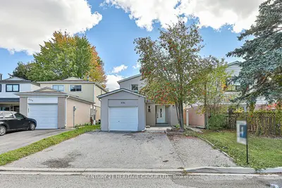 694 Beman Drive Main, Newmarket, On L3y 4z2
