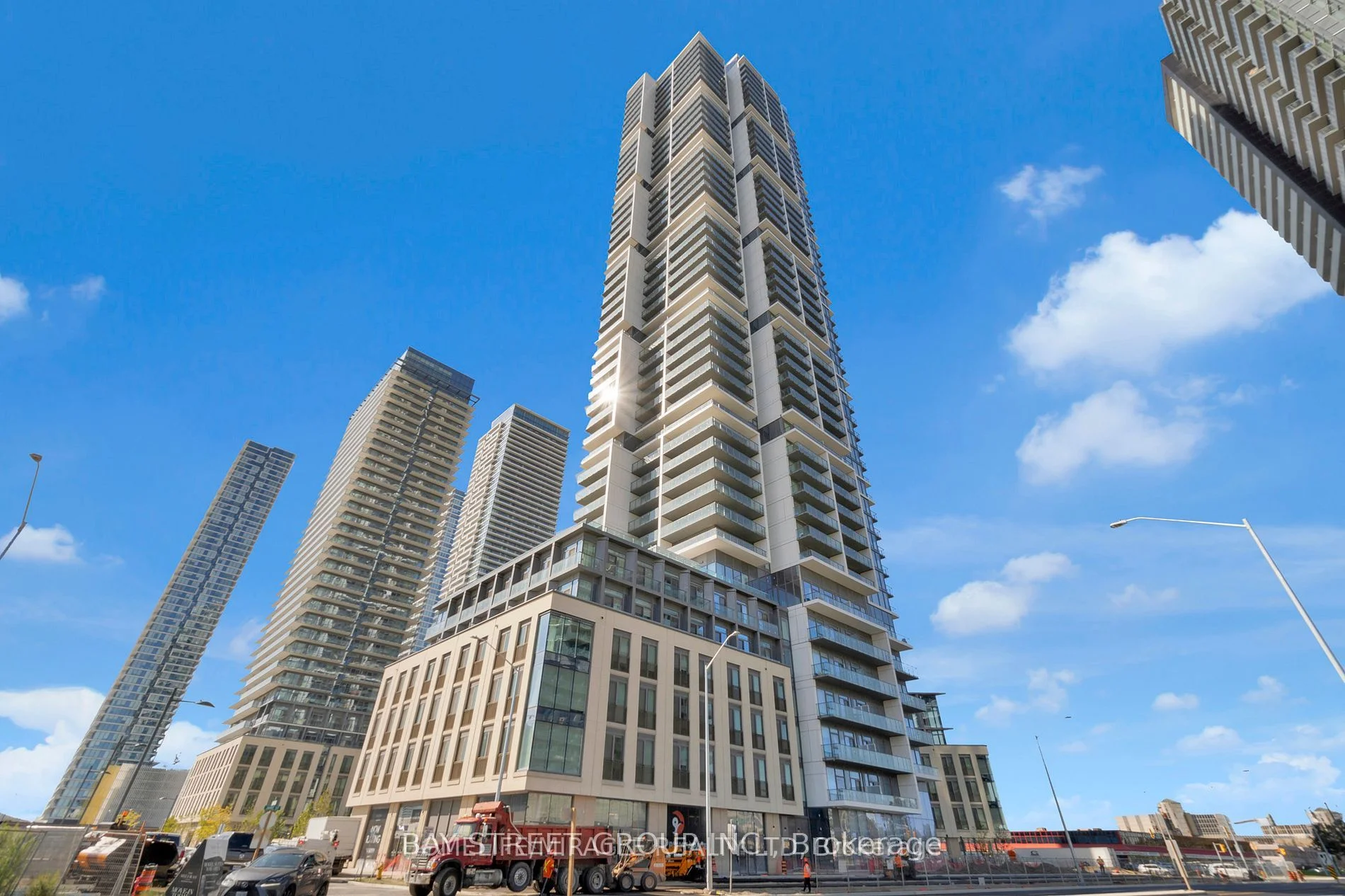 Condo Apartment in Vaughan
