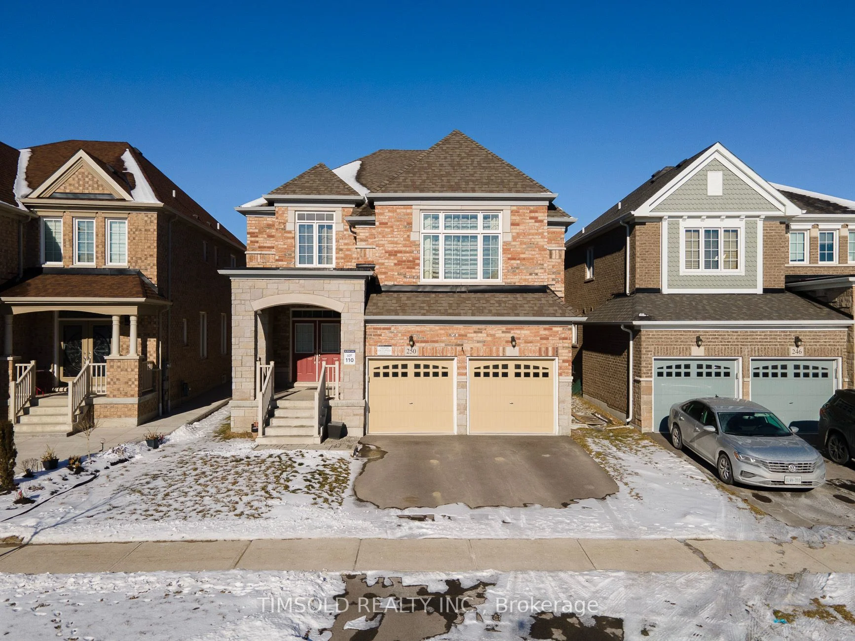 Detached in Bradford West Gwillimbury