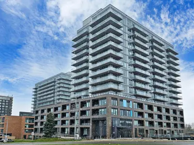 185 Deerfield Road 420, Newmarket, On L2y 0g7