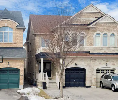 1300 Blencowe Crescent, Newmarket, On L3x 0c4