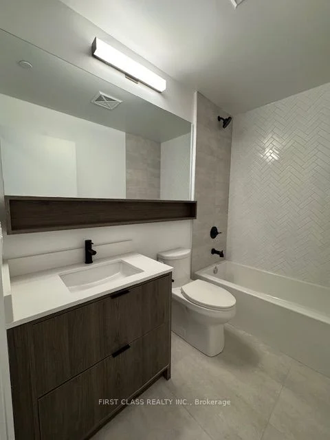 8888 Yonge Street 227, Richmond Hill, ON L4C 5V6