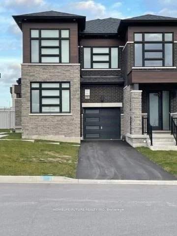 Att/Row/Townhouse in Whitchurch-Stouffville