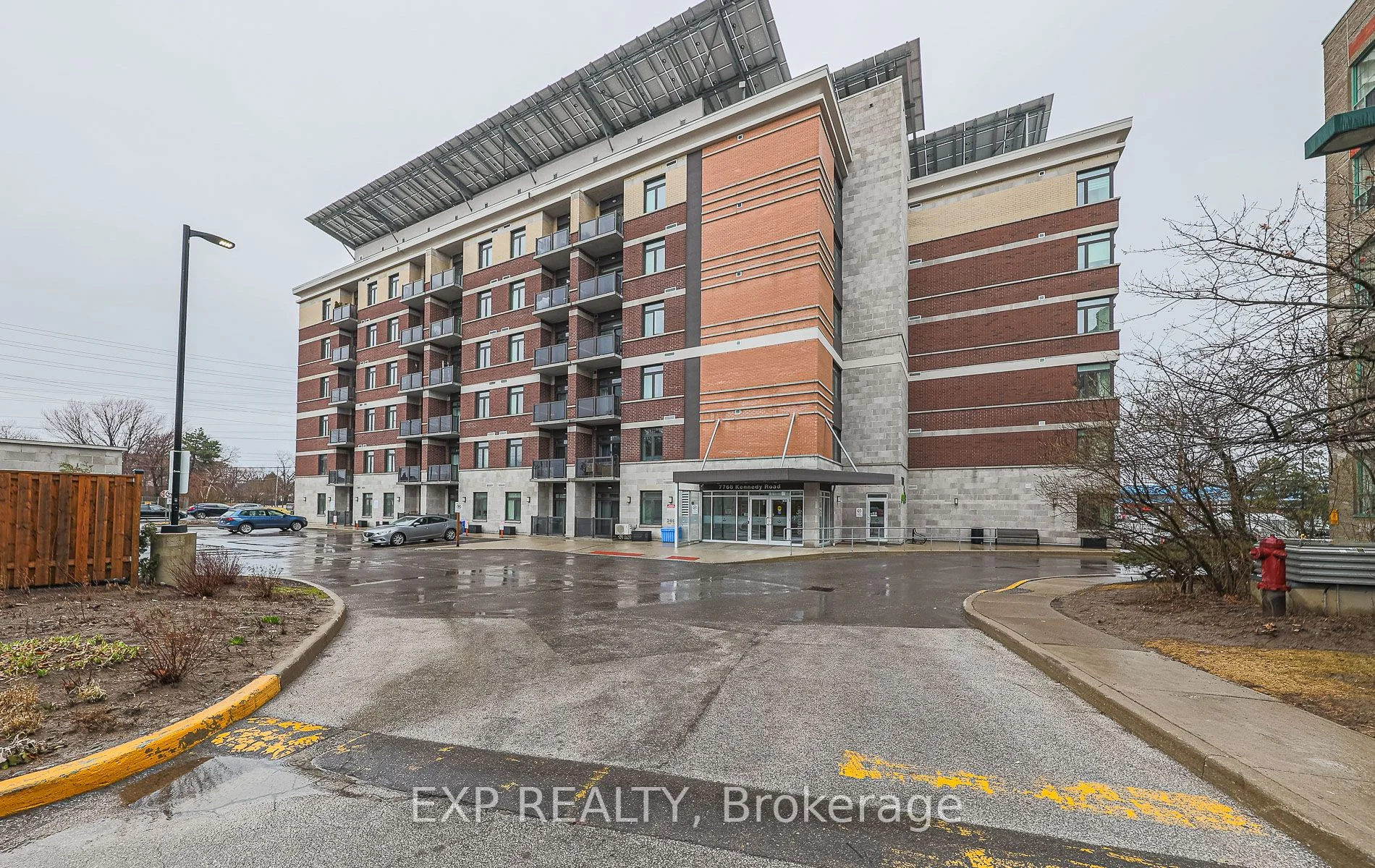 Condo Apartment in Markham