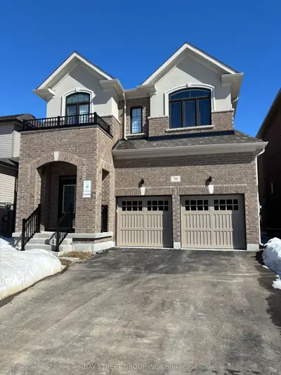 50 Donald Ingram Crescent, Georgina, On L4p 0s3