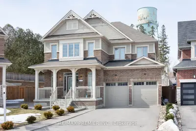 Detached in New Tecumseth