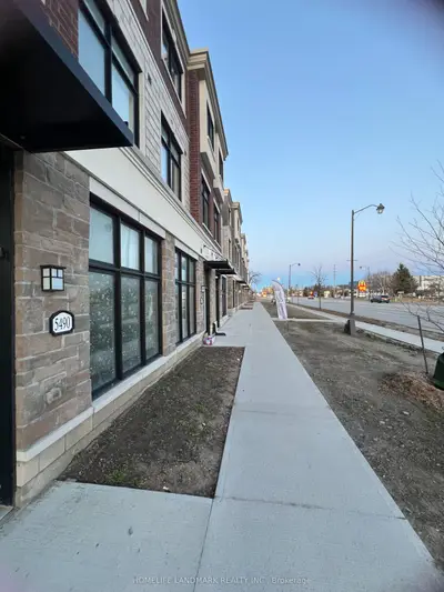 5488 Main Street, Whitchurch-stouffville, On L4a 4w8