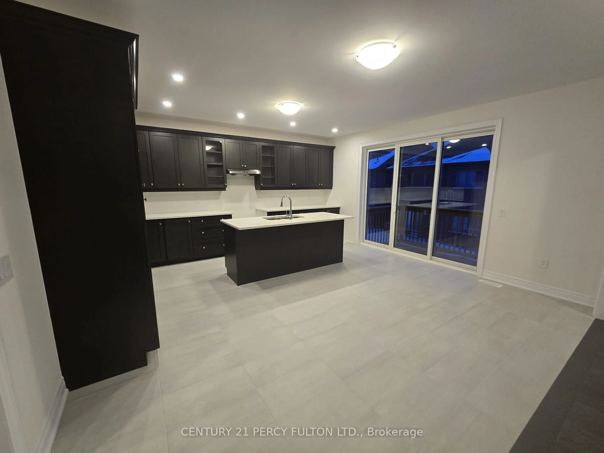 132 Kenneth Rogers Crescent, East Gwillimbury, ON L9N 0S2