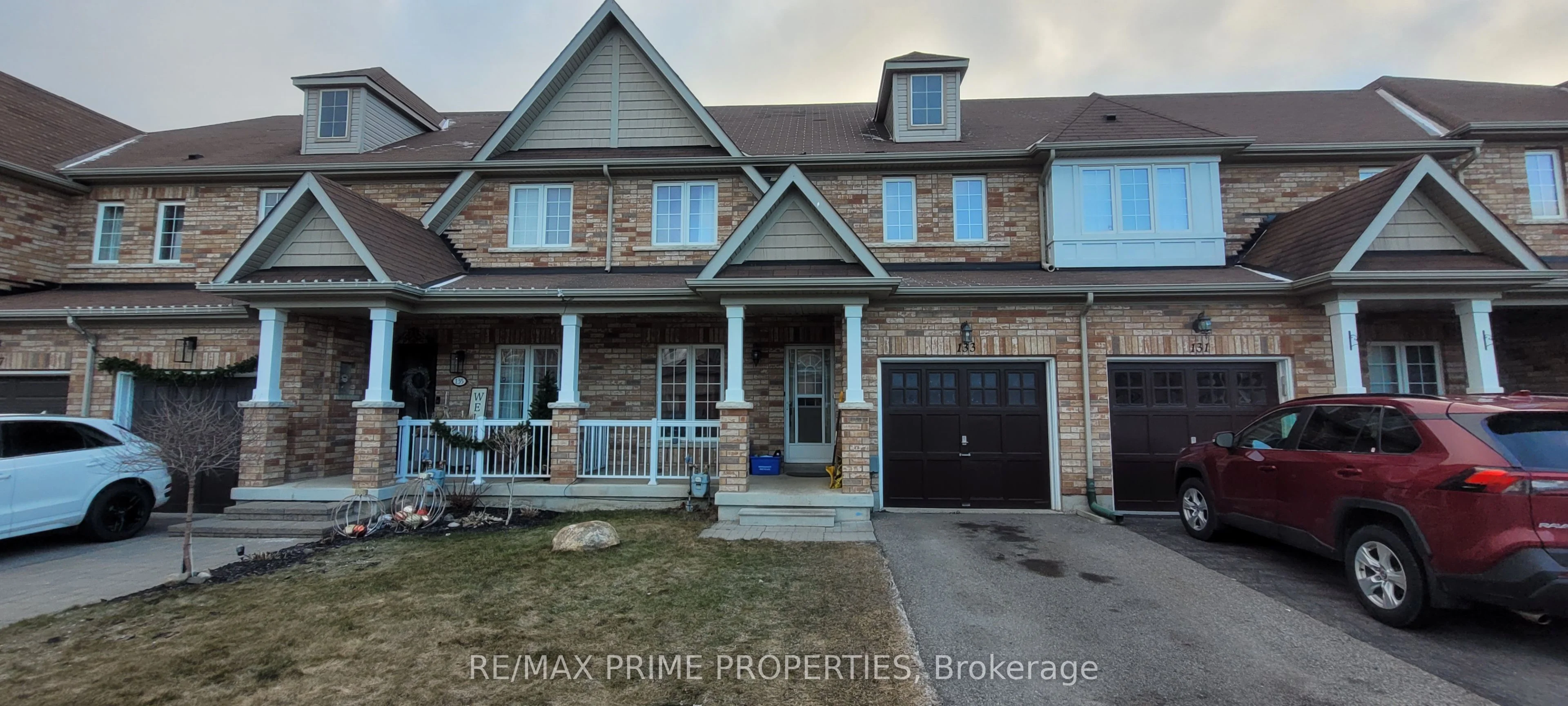 Att/Row/Townhouse in Georgina