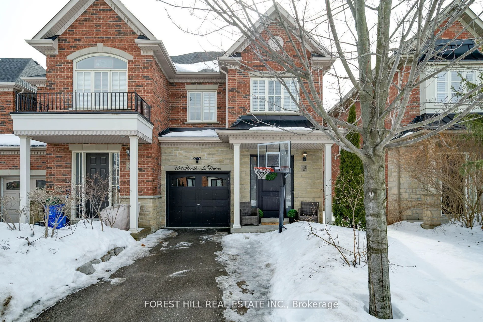 Att/Row/Townhouse in Vaughan