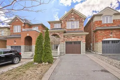 50 Woodville Drive, Vaughan, On L6a 4a9