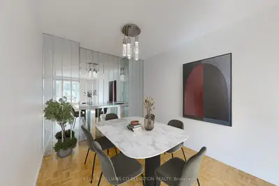 Att/Row/Townhouse in Richmond Hill