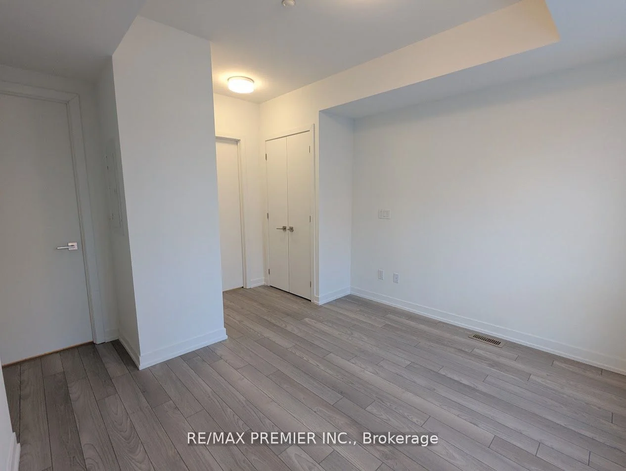 11 Walder Lane 107, Richmond Hill, ON L4S 0P6