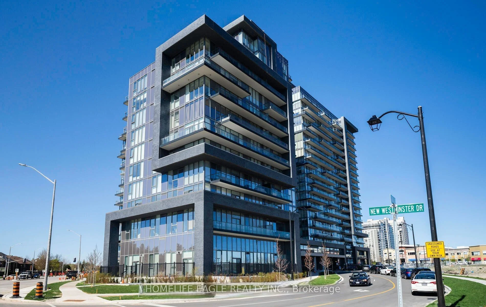 10 Gatineau Drive 808, Vaughan, On L4j 0l2