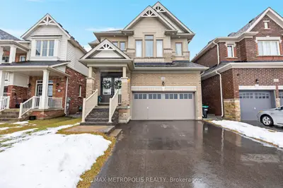 Detached in New Tecumseth