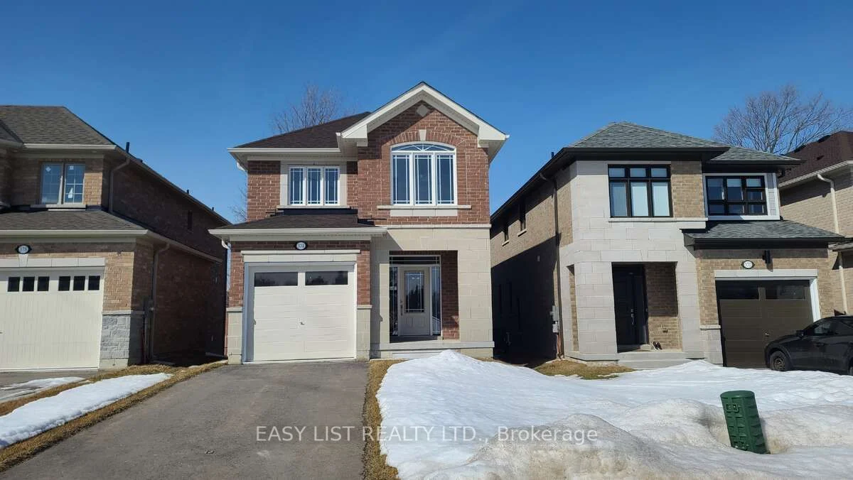 374 Rita's Avenue, Newmarket, On L3x 2n1