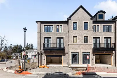 260 Eagle Street 1, Newmarket, On L3y 1k1