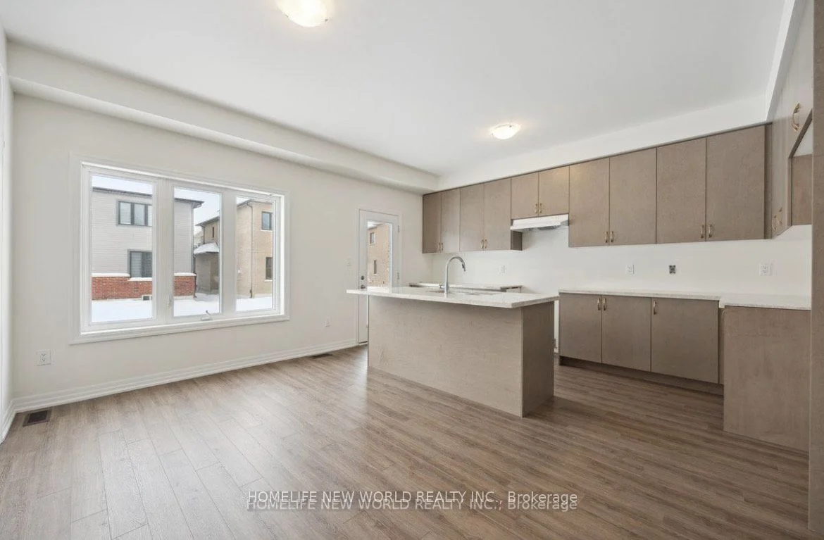 10 Ken Davie Gate, Georgina, On L4p 0j5