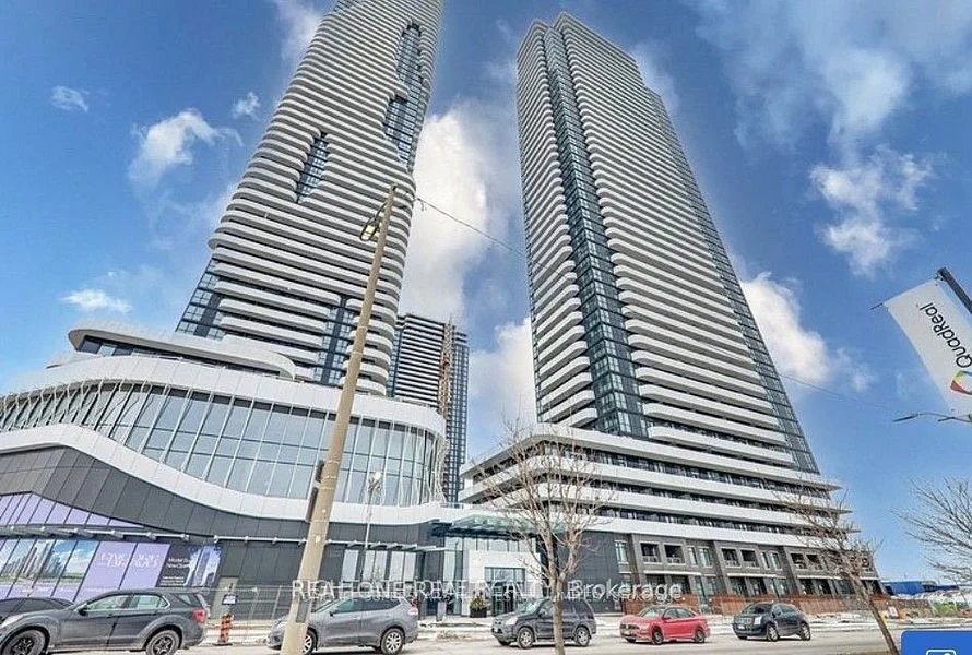 Condo Apartment in Vaughan