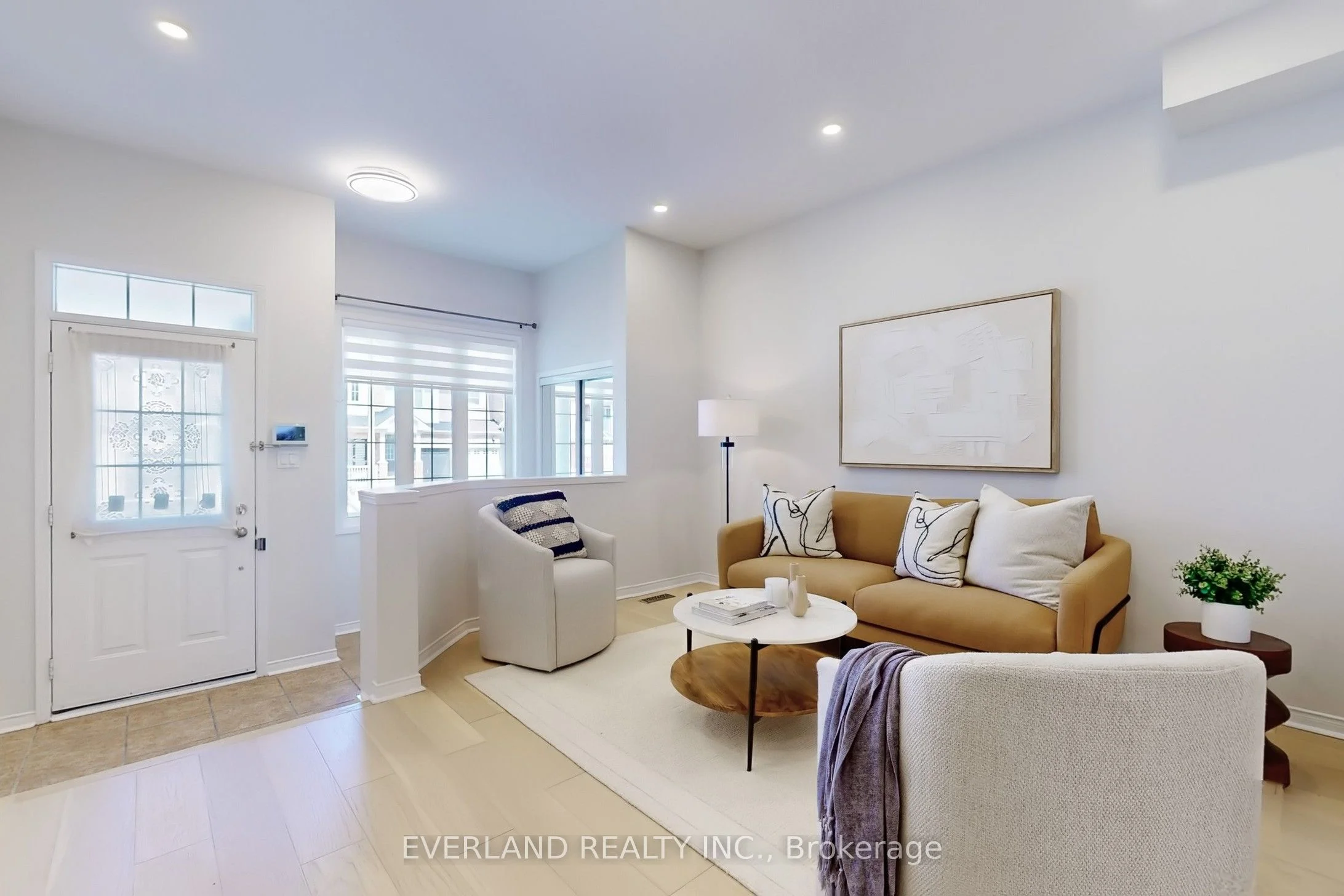 Att/Row/Townhouse in Richmond Hill