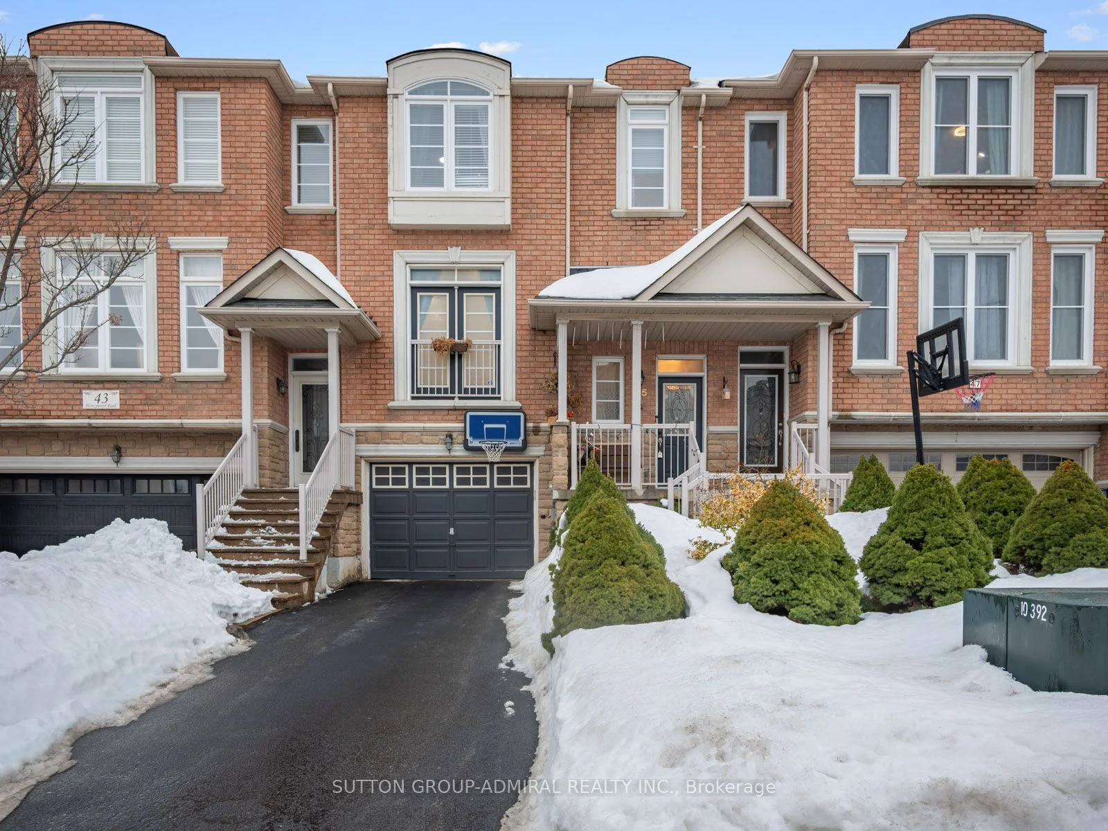 Att/Row/Townhouse in Vaughan