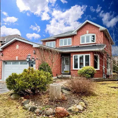410 Clearmeadow Boulevard Bmnt, Newmarket, On L3x 2c7