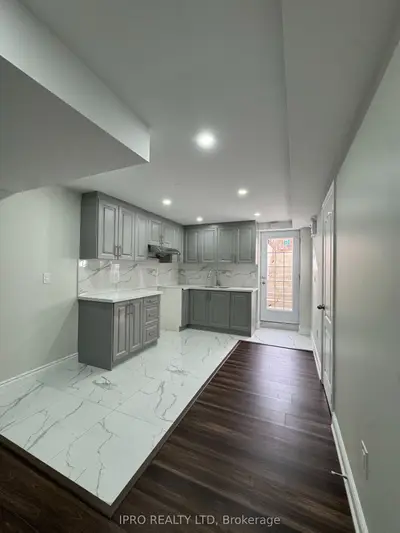 Lower Level in New Tecumseth