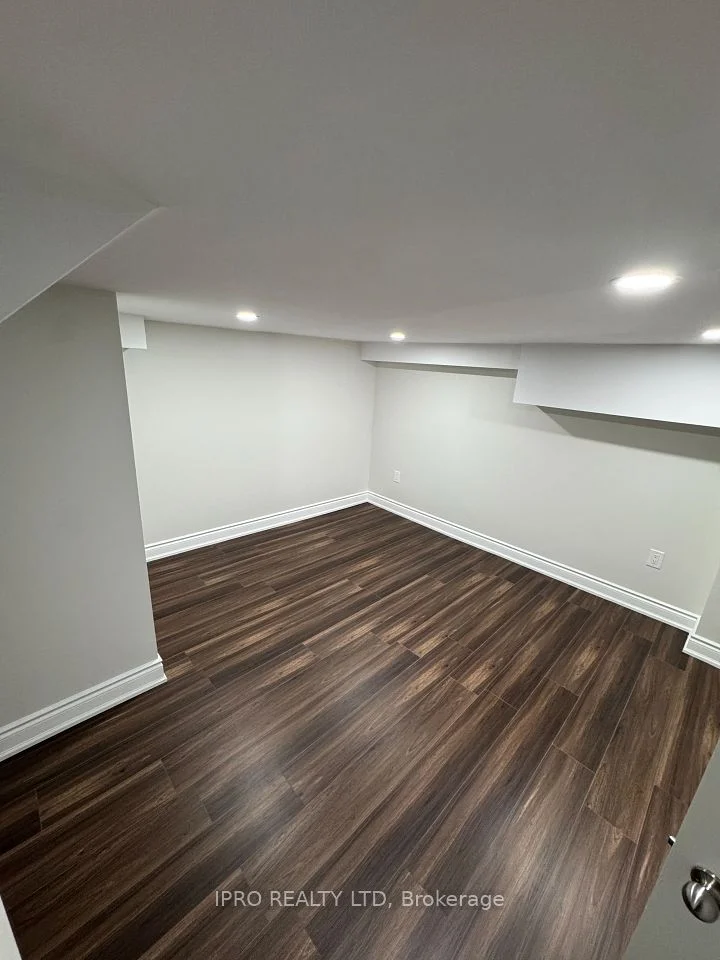 22 Mckay Avenue, New Tecumseth, ON L0G 1W0