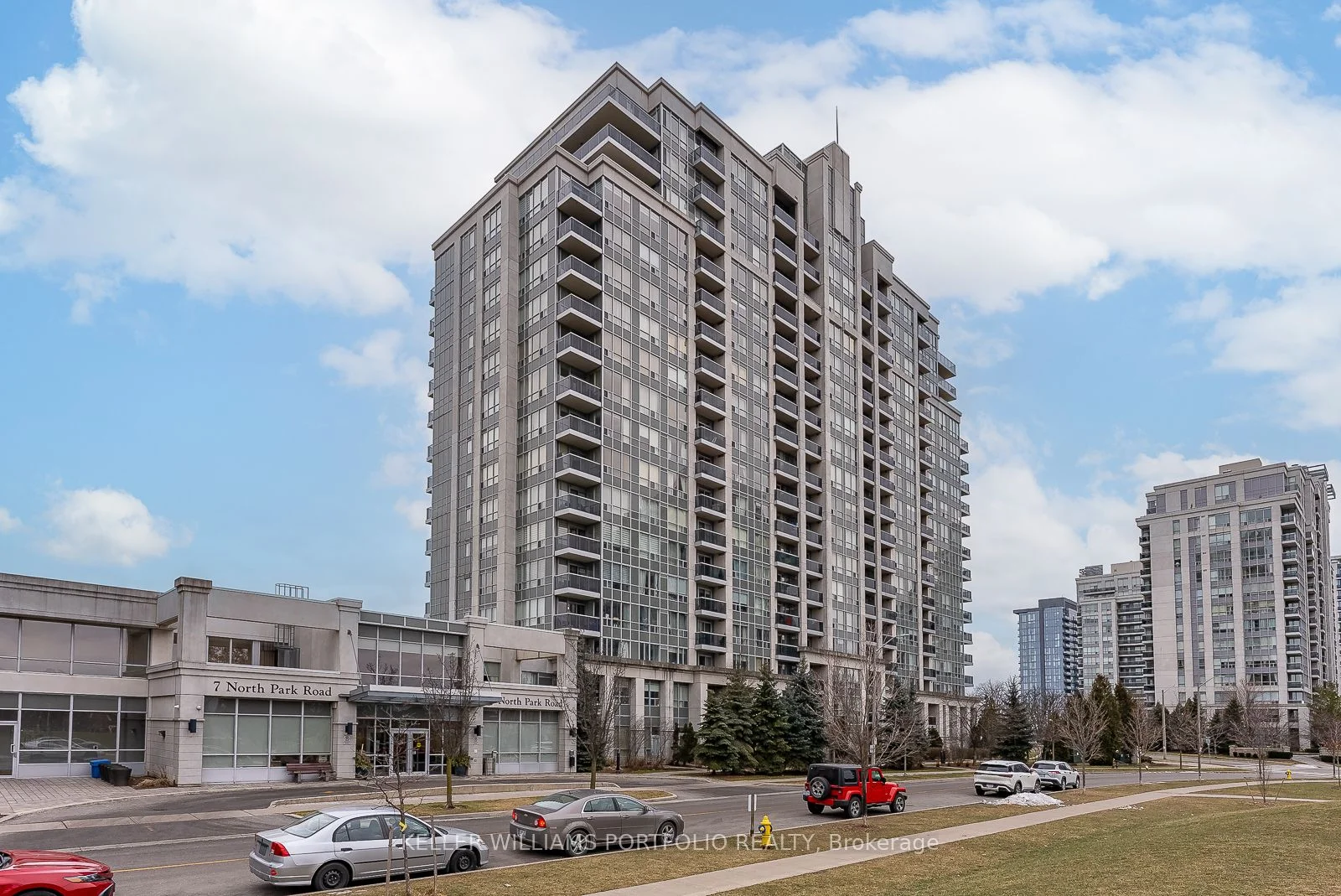 15 North Park Road 1417, Vaughan, On L4j 0a1