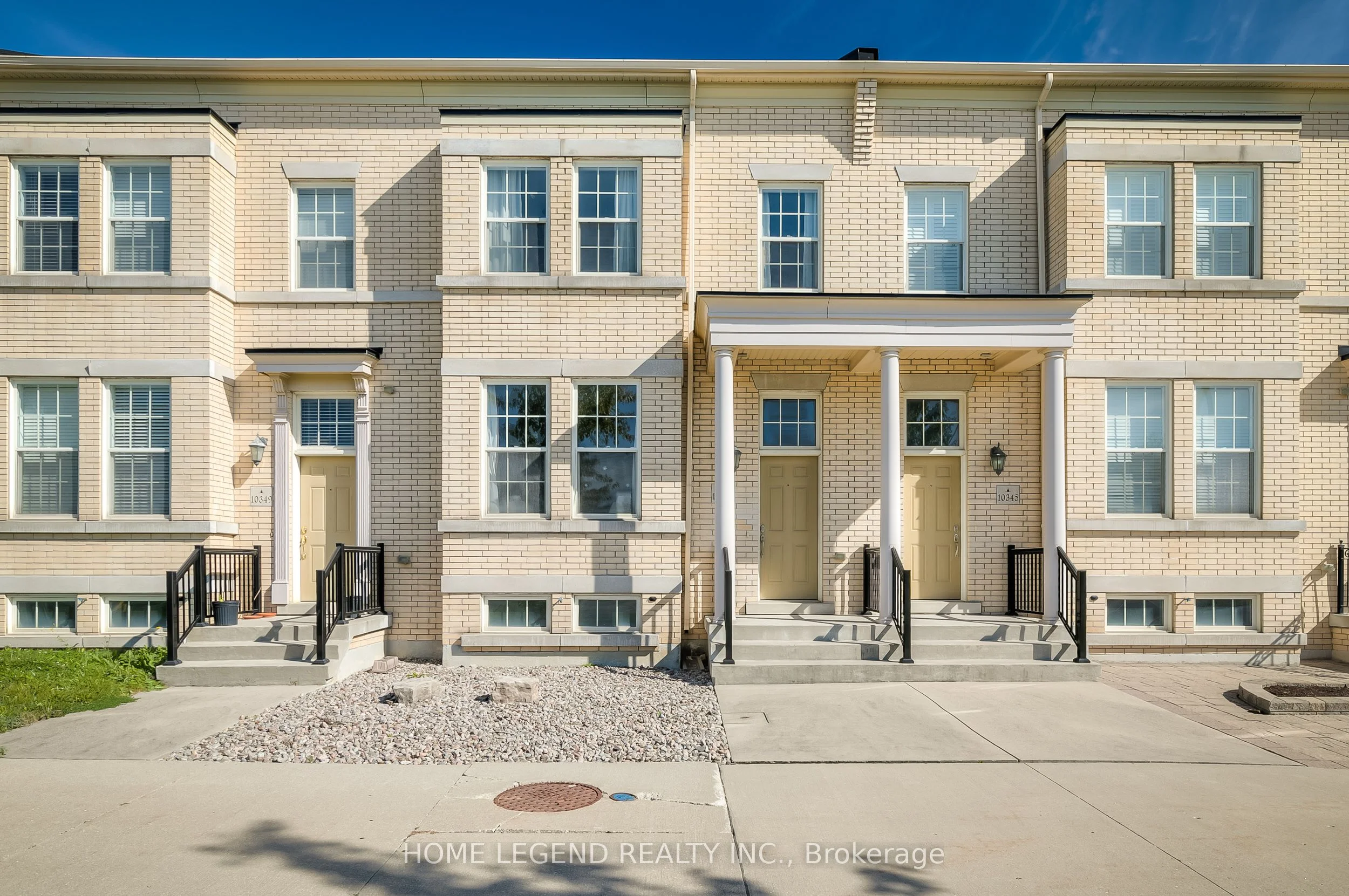 Att/Row/Townhouse in Markham