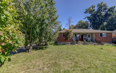 Semi-Detached in Georgina