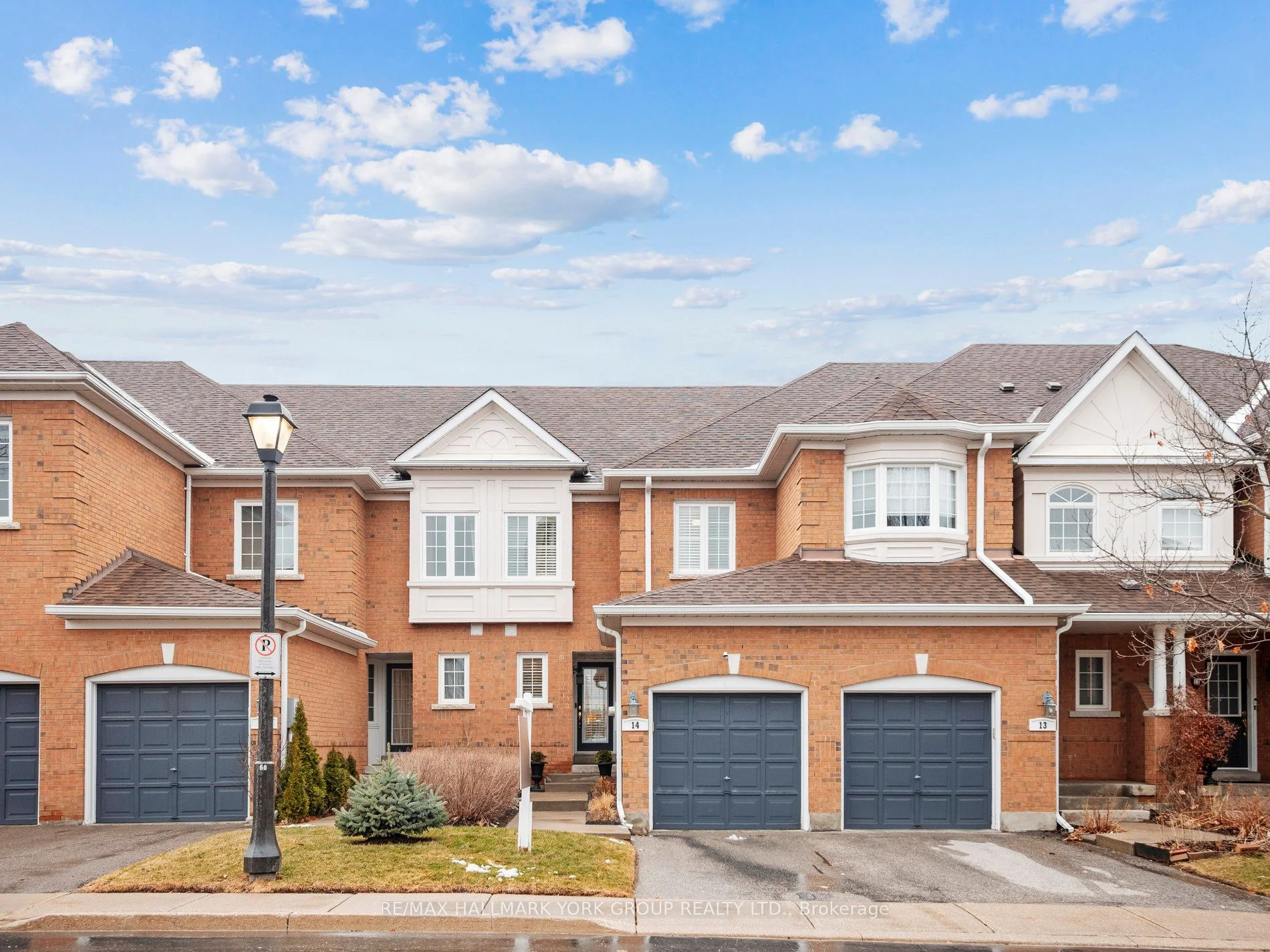 Condo Townhouse in Richmond Hill