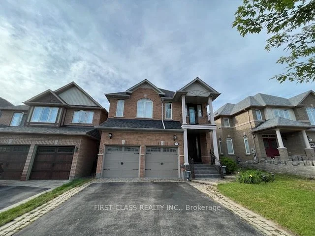 Detached in Richmond Hill