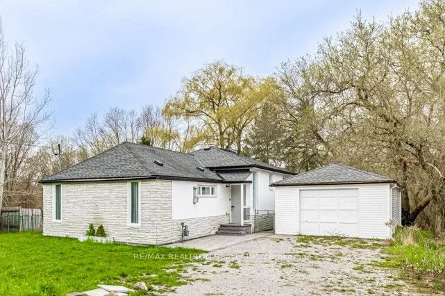 Detached in East Gwillimbury