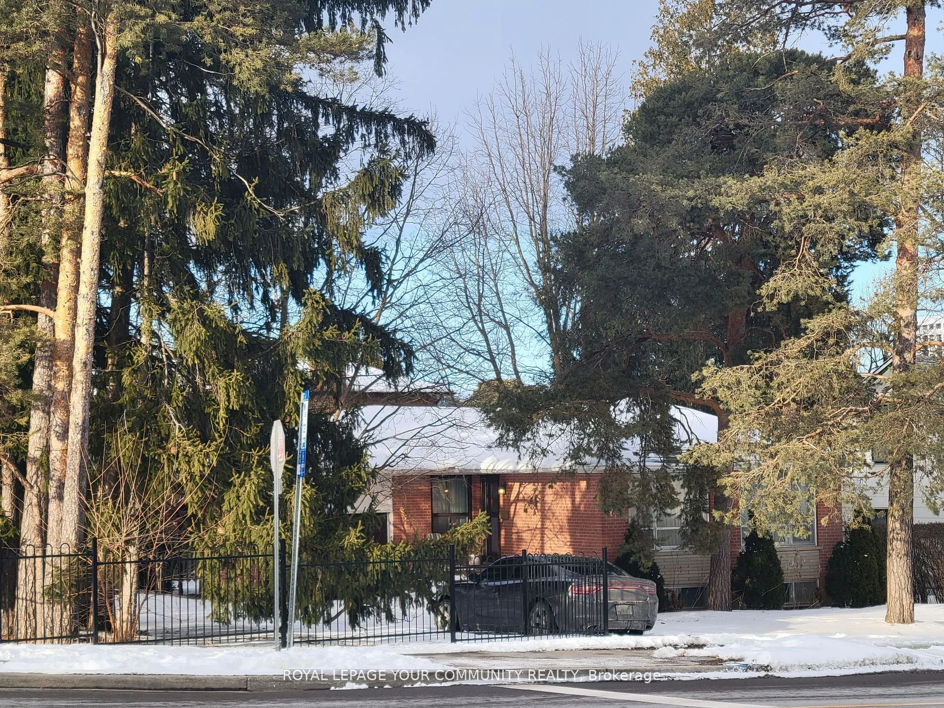 68 Garden Avenue, Richmond Hill, On L4c 6l9