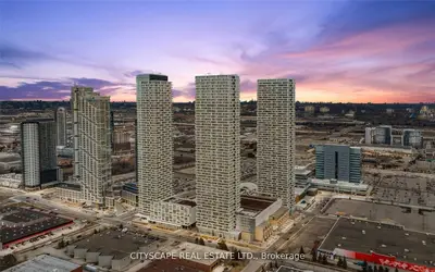 Condo Apartment in Vaughan