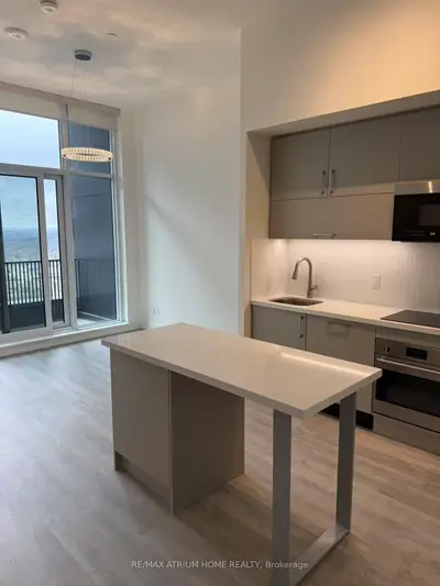 Condo Apartment in Markham