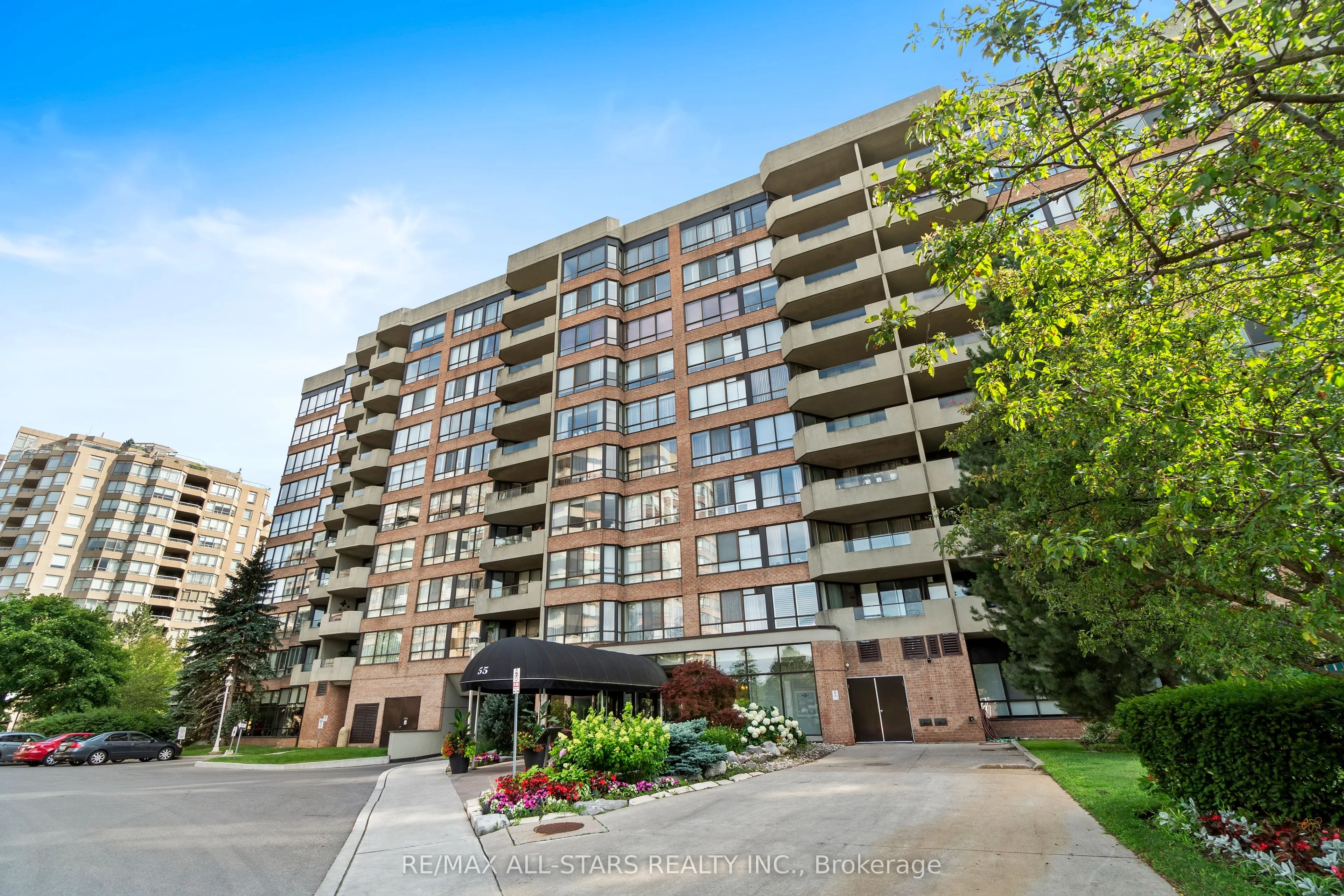 Condo Apartment in Markham