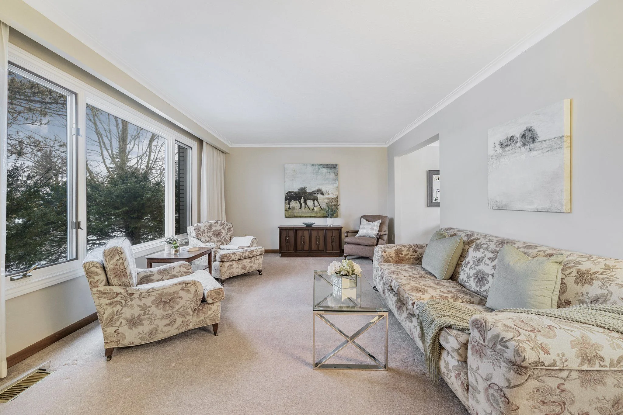 Detached in Aurora