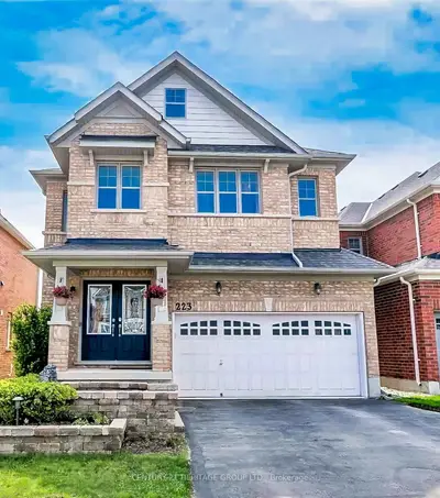 223 Armstrong Crescent W, Bradford West Gwillimbury, On L3z 2a4