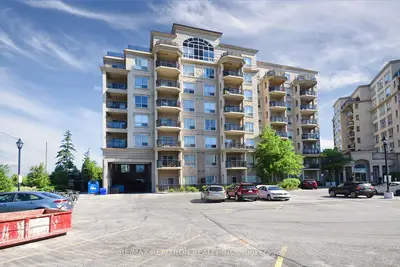 8 Masion Parc Court 218, Vaughan, On L4j 9k5