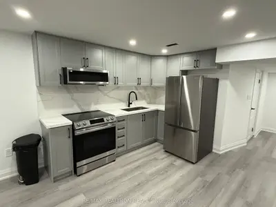 67 Fortis Crescent, Bradford West Gwillimbury, On L3z 0w2