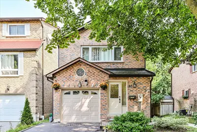 Detached in Markham