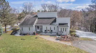 Detached in New Tecumseth