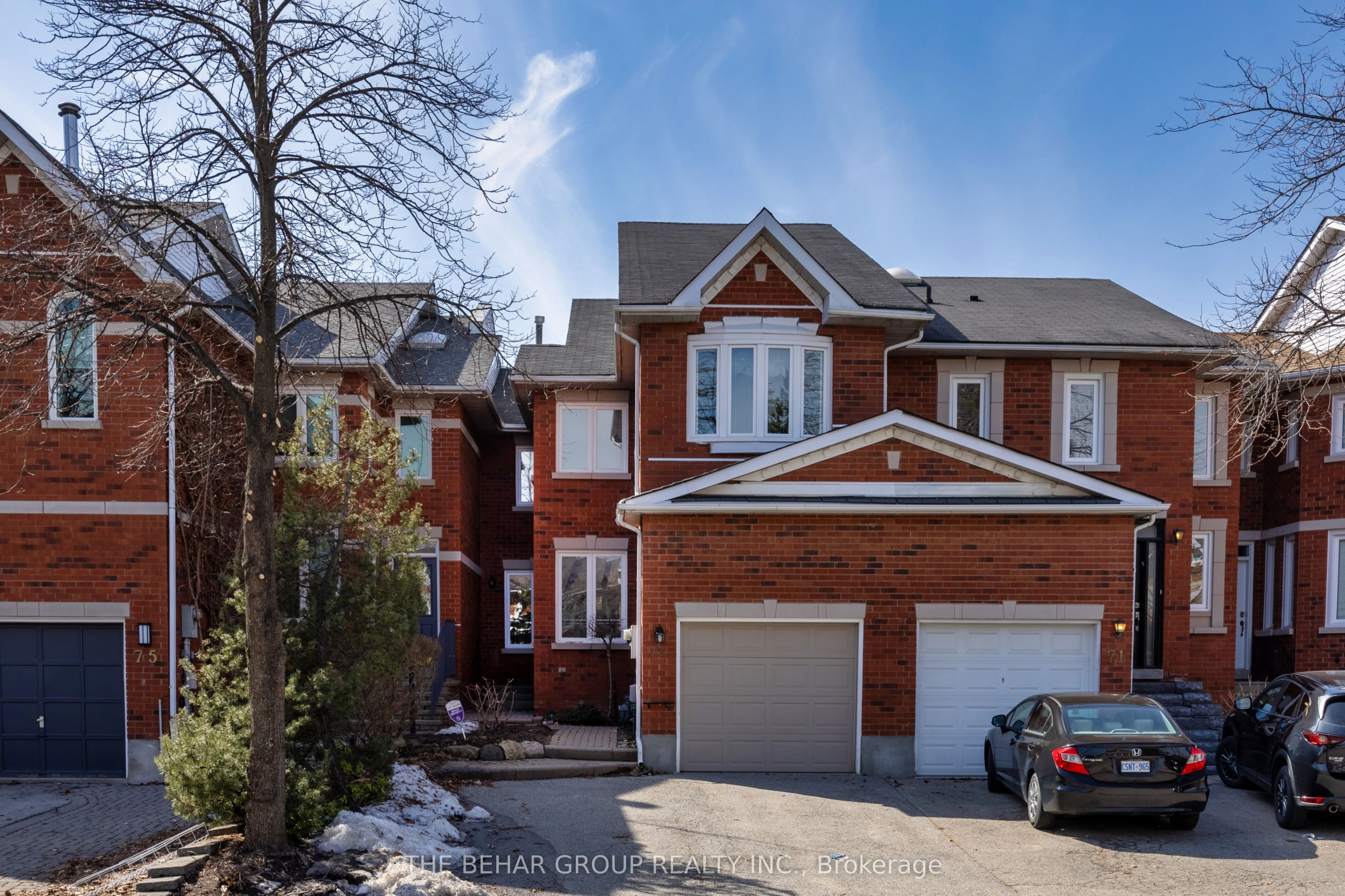 Att/Row/Townhouse in Vaughan