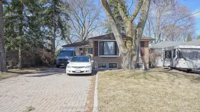 39 Cartier Crescent, Richmond Hill, On L4c 2m9