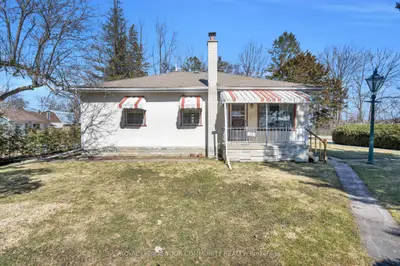 65 Fairpark Lane, Georgina, On L0e 1r0
