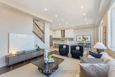 61 Frank Kelly Drive, East Gwillimbury, On L9n 0v2