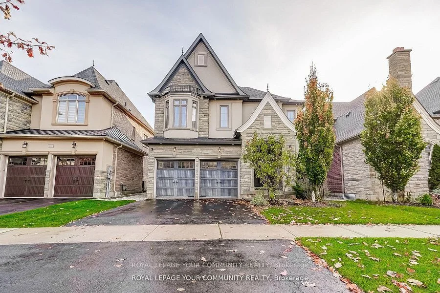 Detached in King