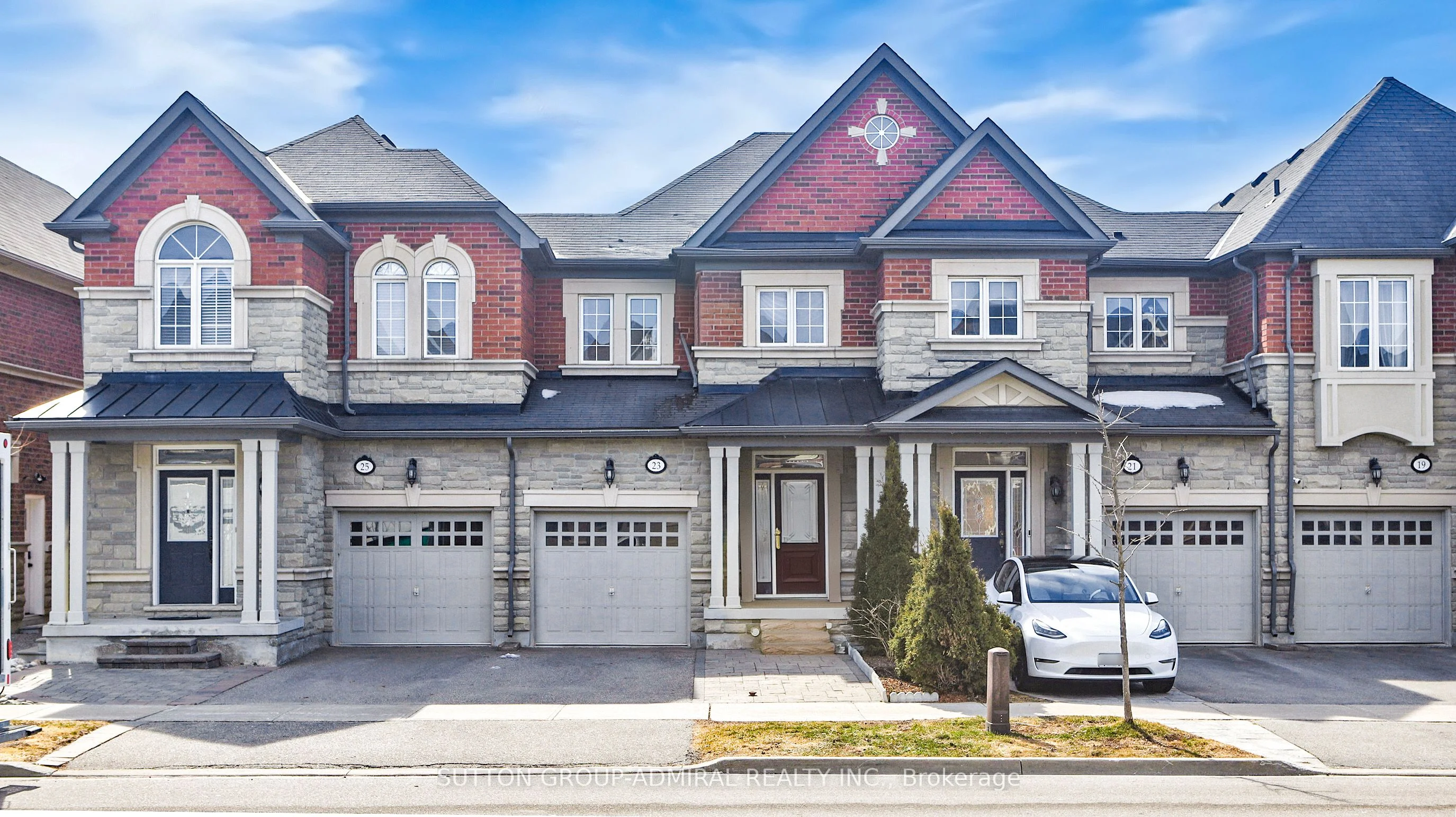 Att/Row/Townhouse in Vaughan